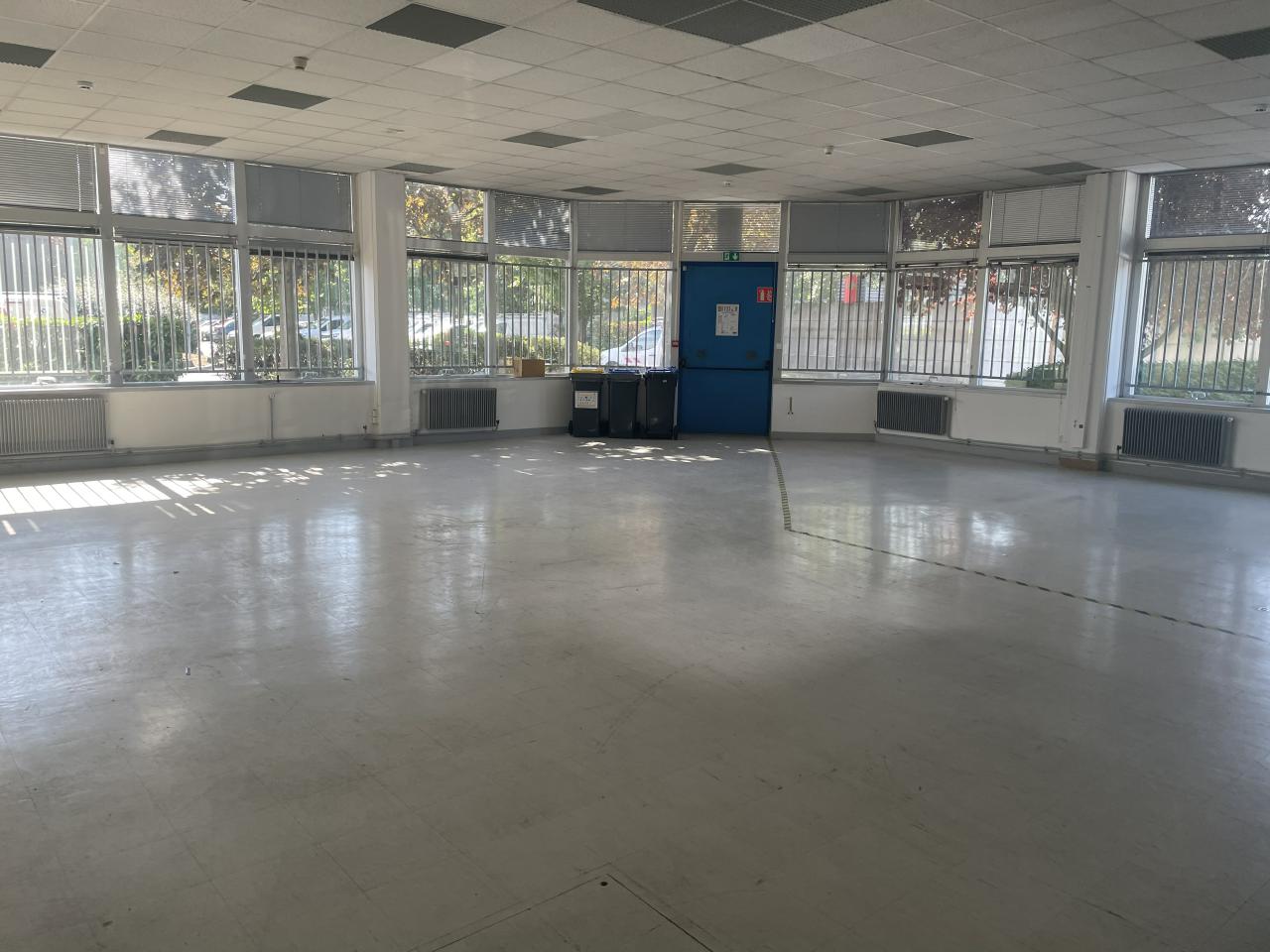 Local d'activité Gennevilliers 702m² Location local d'activité Gennevilliers Hauts-de-Seine OLACT2118139 1
